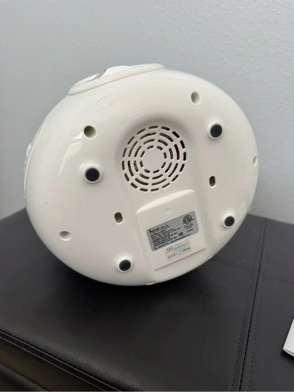Vicks V4600 Cool Mist Humidifier.